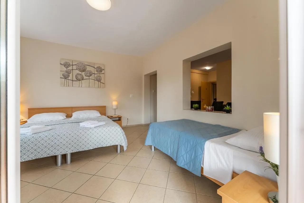 Argyruntum Apartments Starigrad Paklenica